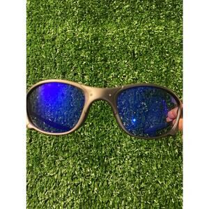 Men's Vintage Oakley Style Blue Mirrored Lens Sunglasses with Matte Gray Frame